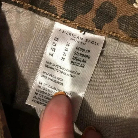 American Eagle Curvy Brown Leopard Print Jegging Jeans - Picture 5 of 5